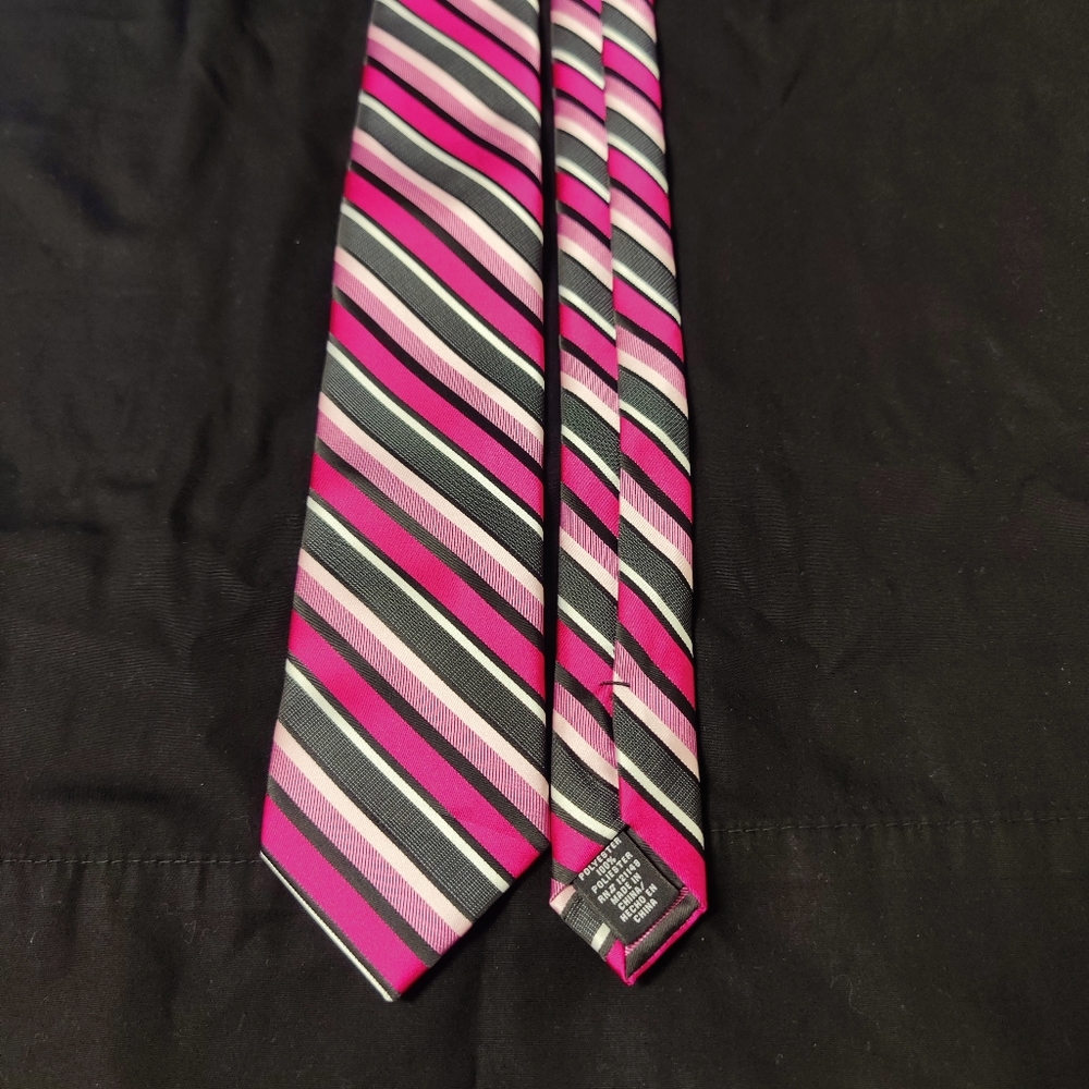 JF Ferrar Tie